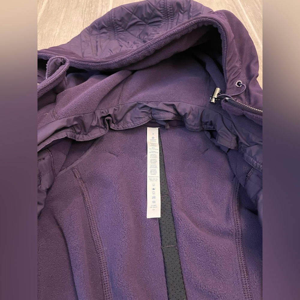 Lululemon Fleece Jacket Size 8 Plum Zip Hoodie Pockets EUC - Picture 6 of 13
